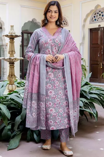 Floral Printed Panelled V-Neck Pure Cotton Kurta With Trousers & Dupatta