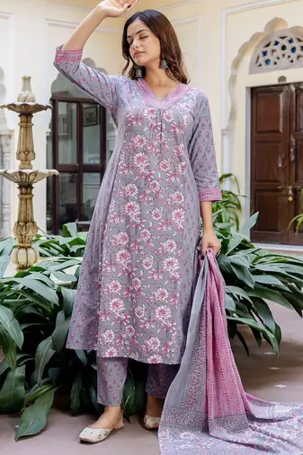 Floral Printed Panelled V-Neck Pure Cotton Kurta With Trousers & Dupatta