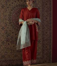 Ethnic Motifs Embroidered Thread Work Kurta With Trousers & Dupatta