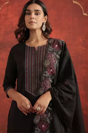 Women Floral Embroidered Cotton Kurta with Trousers & Dupatta