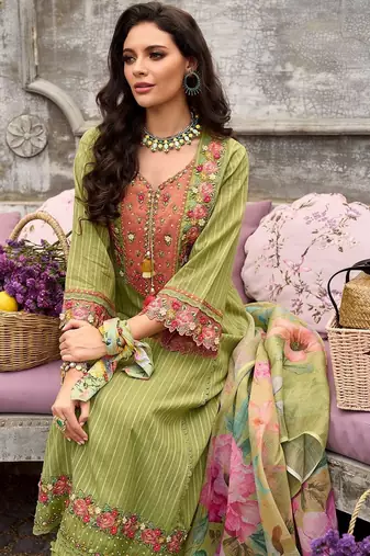 Women Floral Embroidered Cotton Kurta with Trousers & Dupatta