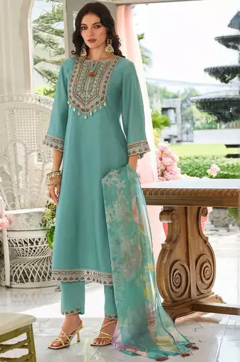 Women Ethnic Motifs Embroidered Kurta with Trousers & Dupatta