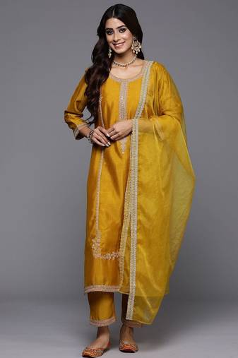 Ethnic Motifs Embroidered Regular Thread Work Kurta With Trouser And Dupatta