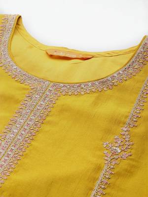 Ethnic Motifs Embroidered Regular Thread Work Kurta With Trouser And Dupatta 2