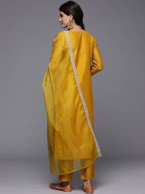 Ethnic Motifs Embroidered Regular Thread Work Kurta With Trouser And Dupatta 5