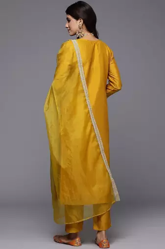 Ethnic Motifs Embroidered Regular Thread Work Kurta With Trouser And Dupatta