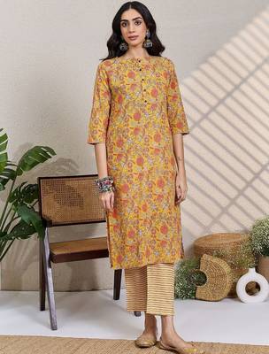 Women Floral Printed Cotton Kurta with Trousers & Dupatta 3
