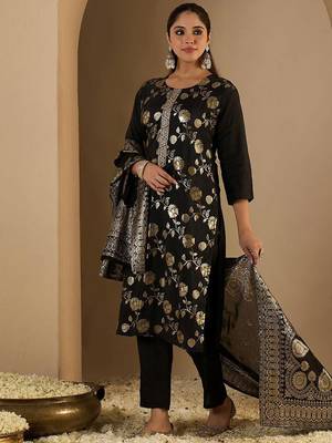 Floral Woven Design Straight Kurta With Trousers & Dupatta 1