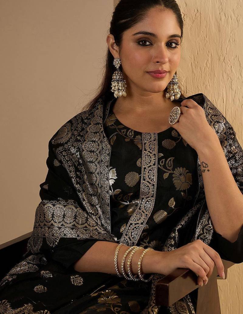 Floral Woven Design Straight Kurta With Trousers & Dupatta