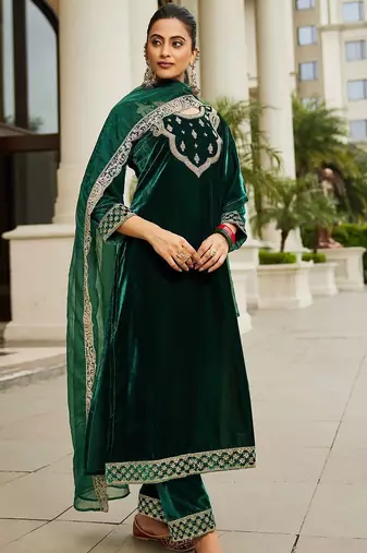 Women Ethnic Motifs Embroidered Regular Velvet Kurta with Trousers & Dupatta