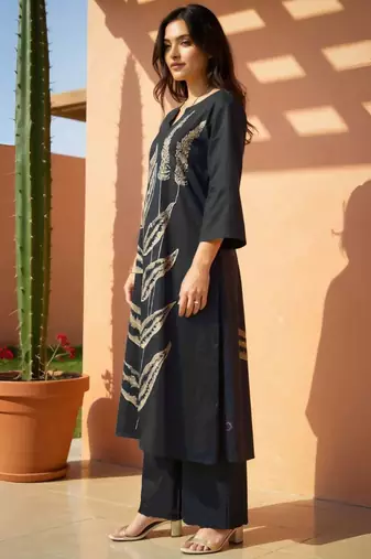 Women Ethnic Motifs Embroidered Thread Work Pure Cotton Kurta with Palazzo