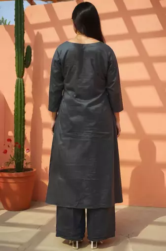 Women Ethnic Motifs Embroidered Thread Work Pure Cotton Kurta with Palazzo