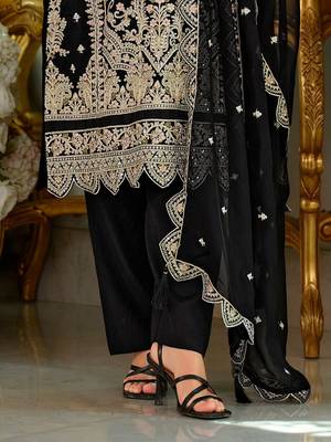 Ethnic Motifs Embroidered V-Neck Straight Kurta With Trousers & Dupatta 7
