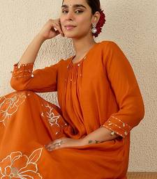 Women Floral Embroidered Regular Gotta Patti Kurta with Trousers
