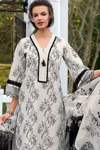 Floral Embroidered Regular Thread Work Pure Cotton Kurta & Trousers With Dupatta