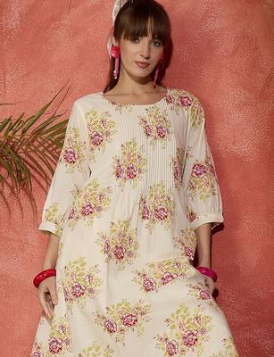 women floral printed cotton kurta with trousers 2