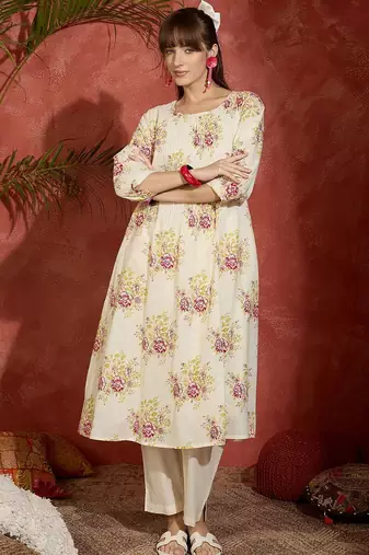 Women Floral Printed Cotton Kurta with Trousers