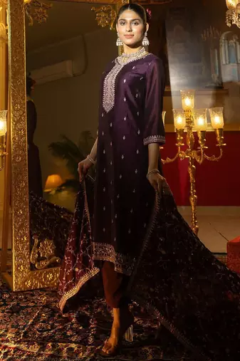 Women Ethnic Motifs Embroidered Regular Kurta with Trousers & With Dupatta