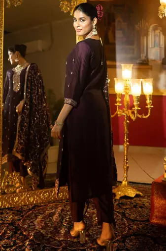 Women Ethnic Motifs Embroidered Regular Kurta with Trousers & With Dupatta