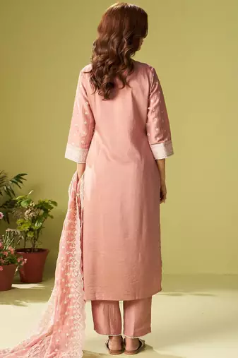 Women Ethnic Motifs Embroidered Thread Work Kurta with Trousers & Dupatta