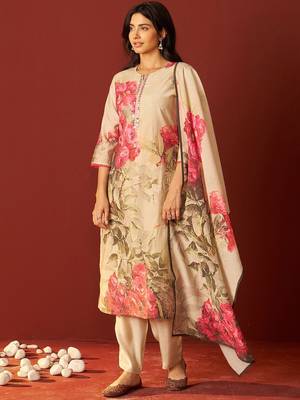 Floral Printed Notch-Neck Straight Kurta With Trousers And Dupatta 4