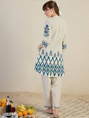 Ethnic Motifs Printed Thread Work Mandarin Collar A-Line Kurta With Trousers 5