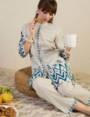 Ethnic Motifs Printed Thread Work Mandarin Collar A-Line Kurta With Trousers 7