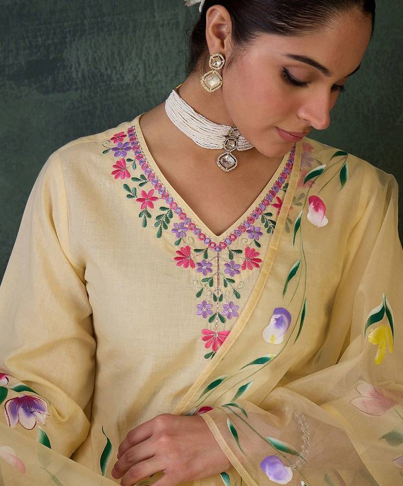 Floral Embroidered Neck Pure Cotton Kurta With Trousers & Dupatta