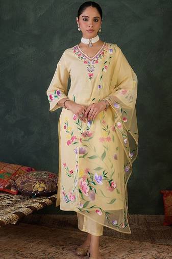 Floral Embroidered Neck Pure Cotton Kurta With Trousers & Dupatta