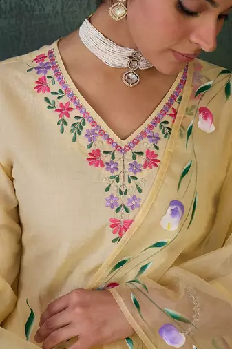 Floral Embroidered Neck Pure Cotton Kurta With Trousers & Dupatta