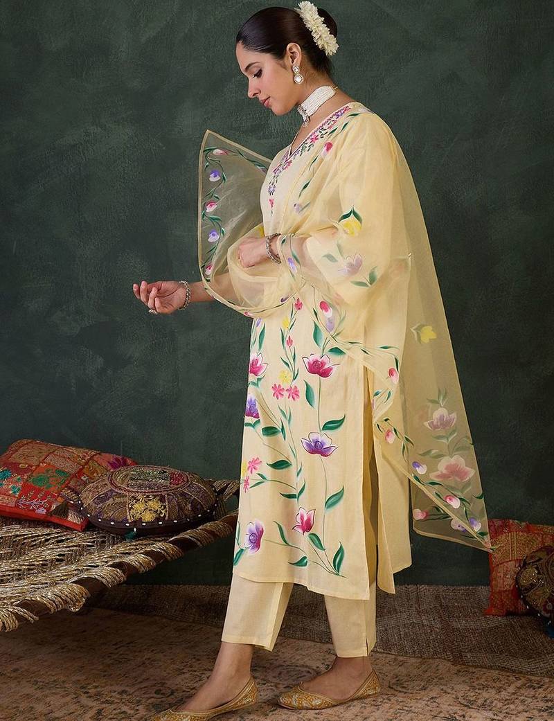 Floral Embroidered Neck Pure Cotton Kurta With Trousers & Dupatta