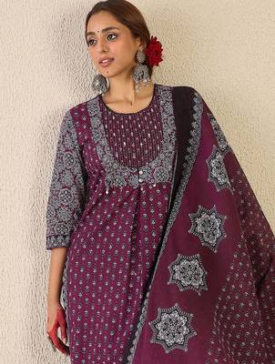 Women Ethnic Motifs Printed Pure Cotton Kurta with Trousers & Dupatta Kurta Sets 1