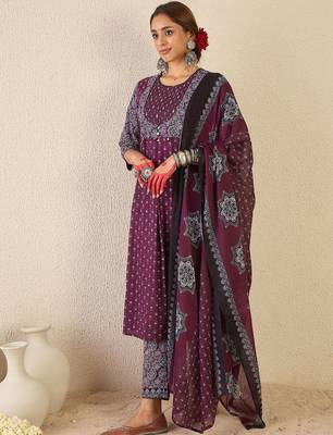 Women Ethnic Motifs Printed Pure Cotton Kurta with Trousers & Dupatta Kurta Sets 4