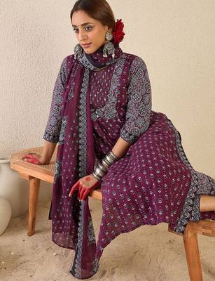Women Ethnic Motifs Printed Pure Cotton Kurta with Trousers & Dupatta Kurta Sets 7