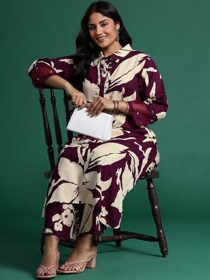Plus Size Floral Printed Kurta with Trousers & Dupatta 1