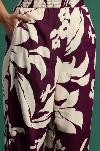 Plus Size Floral Printed Kurta with Trousers & Dupatta