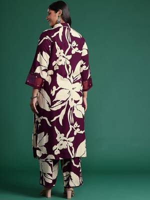 Plus Size Floral Printed Kurta with Trousers & Dupatta 6