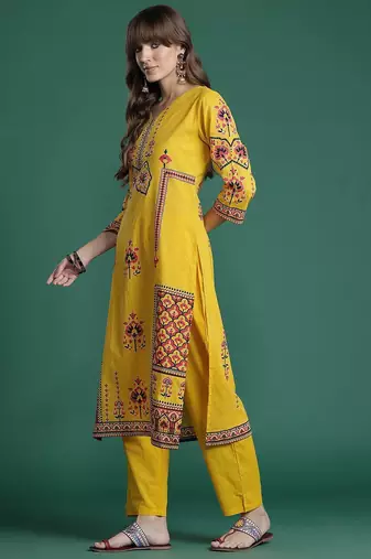 Ethnic Motifs Printed Mirror Work Pure Cotton Kurta with Trousers & With Dupatta