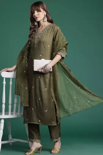 Ethnic Motifs Embroidered Kurta with Trousers & Dupatta