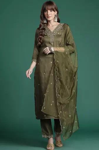 Ethnic Motifs Embroidered Kurta with Trousers & Dupatta