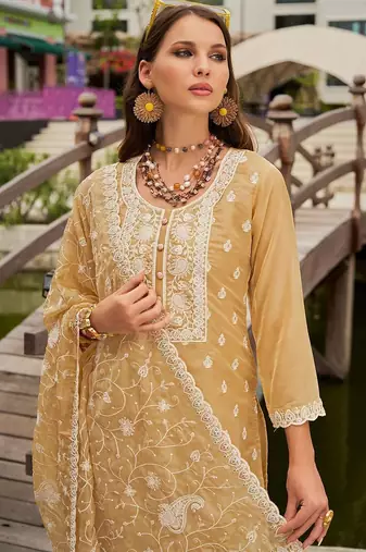 Floral Embroidered Round Neck Thread Work Organza Kurta With Trousers & Dupatta