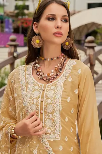 Floral Embroidered Round Neck Thread Work Organza Kurta With Trousers & Dupatta