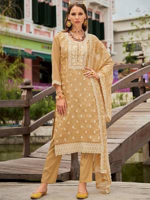 Floral Embroidered Round Neck Thread Work Organza Kurta With Trousers & Dupatta 4