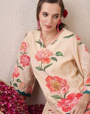 Floral Printed V-Neck Beads & Stones Straight Kurta With Trouser And Dupatta 3