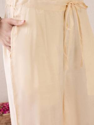 Floral Printed V-Neck Beads & Stones Straight Kurta With Trouser And Dupatta 4
