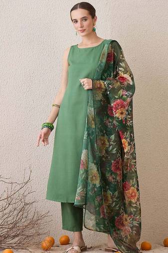 Floral Printed Round Neck Cotton Straight Kurta With Trousers & Dupatta