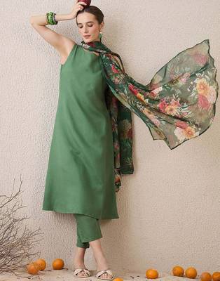 Floral Printed Round Neck Cotton Straight Kurta With Trousers & Dupatta 6