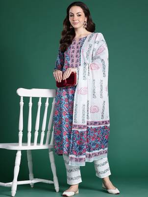 Floral Printed Pure Cotton Kurta with Trousers & With Dupatta 1