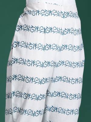 Floral Printed Pure Cotton Kurta with Trousers & With Dupatta 3
