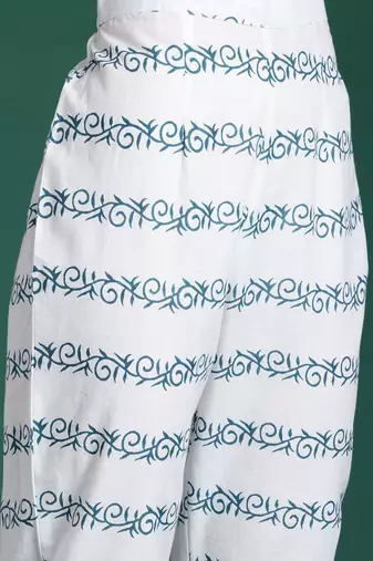 Floral Printed Pure Cotton Kurta with Trousers & With Dupatta